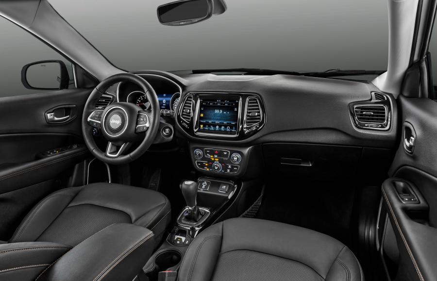 Торпедо Jeep Compass Limited 2016 года  (LA) (фото 7 из 20)